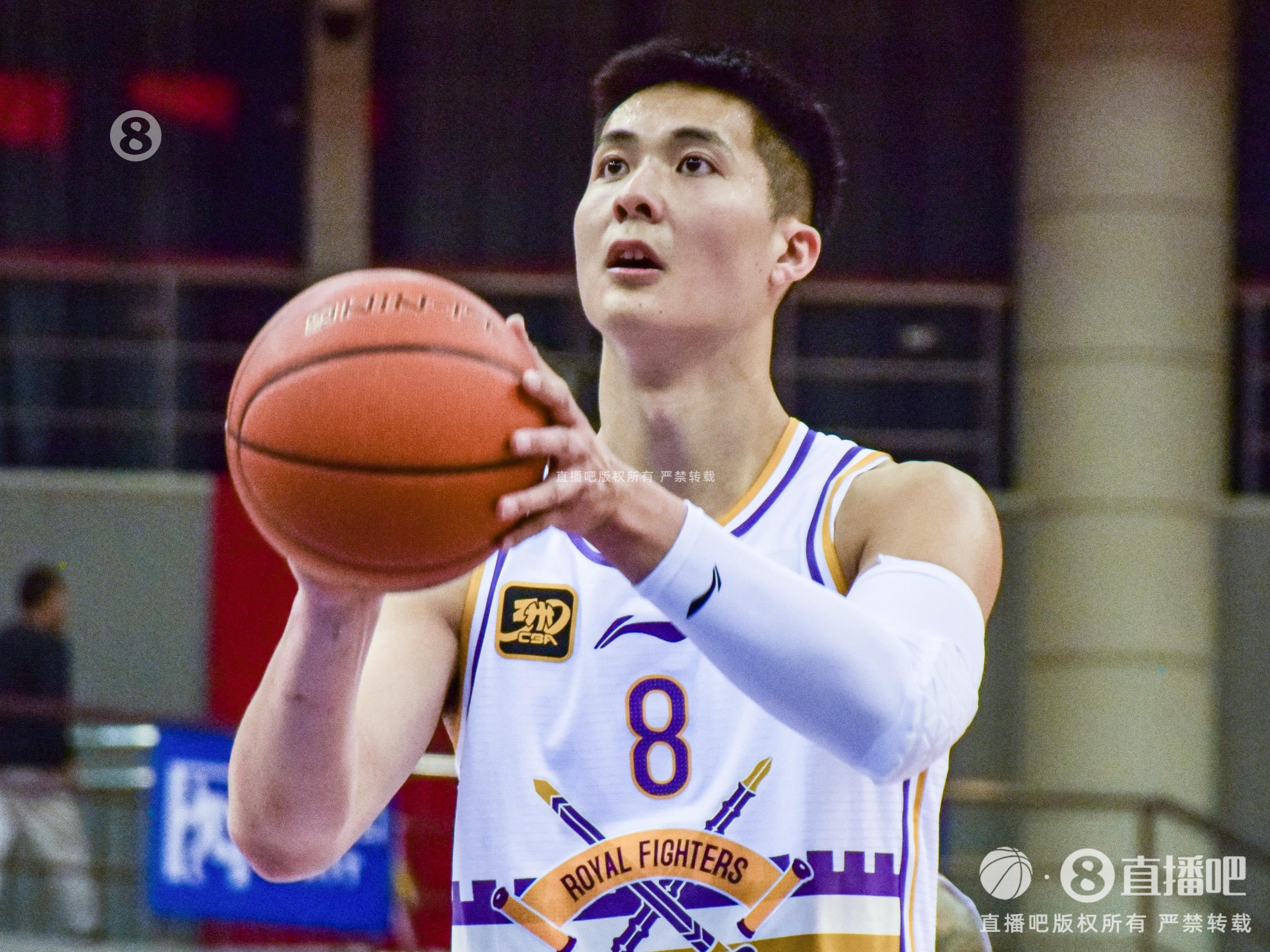 拼盡全力！朱松瑋11中9拿到22分4板6助 三分6中4